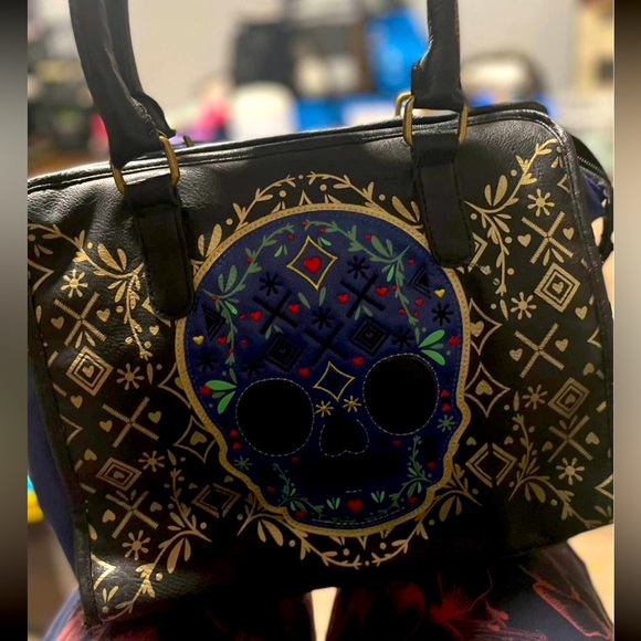 LoungeFly Sugar Skull Bag - Picture 1 of 3